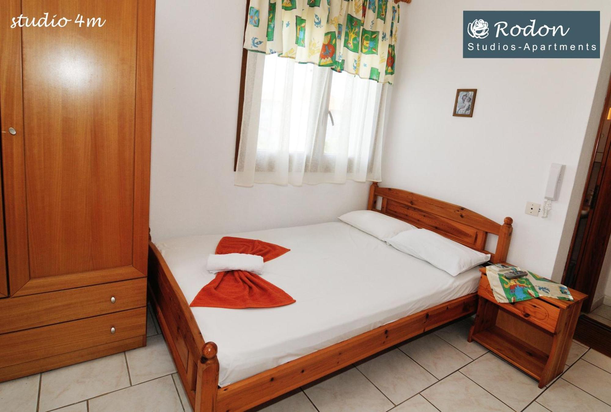 Rodon Apartments - S Avdimioti Nea Roda Extérieur photo