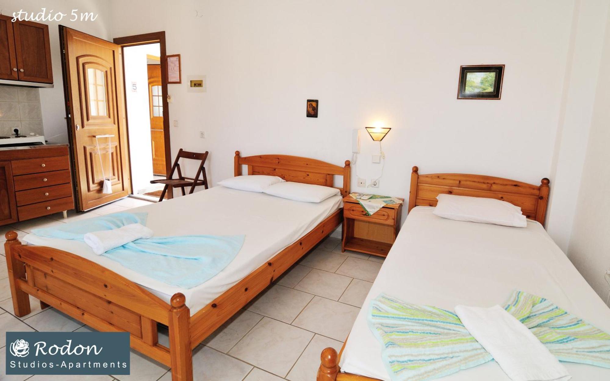 Rodon Apartments - S Avdimioti Nea Roda Extérieur photo
